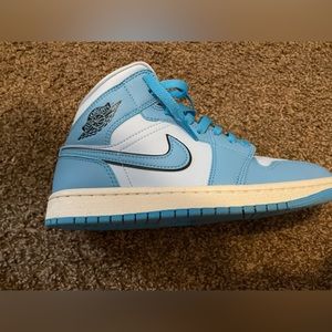 Jordan 1 Mid ‘Ice Blue’ Womens